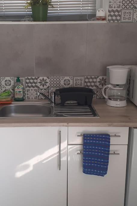 Studio- Terrasse -Place De Parking Prive Marseille Ngoại thất bức ảnh