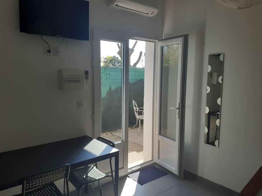 Studio- Terrasse -Place De Parking Prive Marseille Ngoại thất bức ảnh